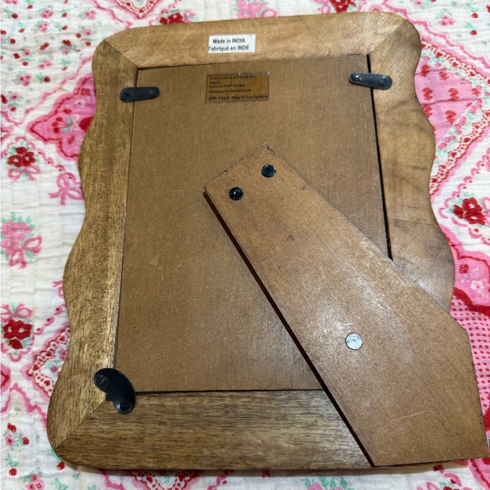 Handcrafted Wooden Photo Frame - Picture 3 of 4
